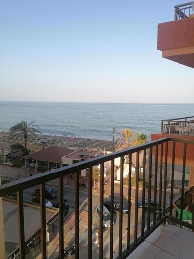 Lovely apartment in front of the beach.