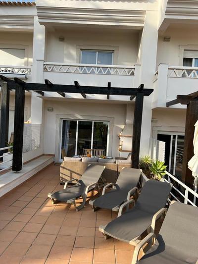 Amazing View With Pool