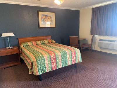 BUDGET INN