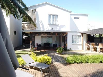 Villa Chanel avec piscine proche de la plage