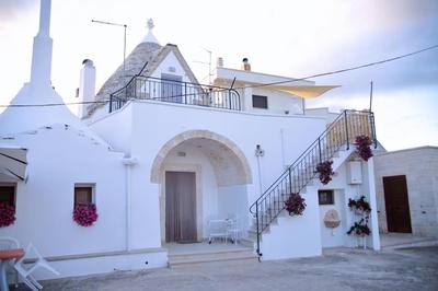 VALLE D'ITRIA Trullo Sovrano sul Monte
