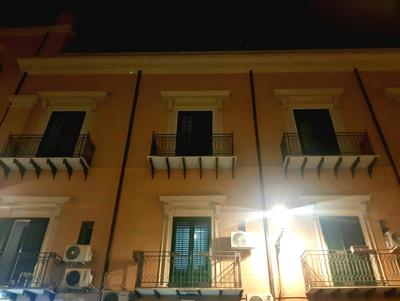 Maqueda Apartament for 4 Palermo Centre Ballarò
