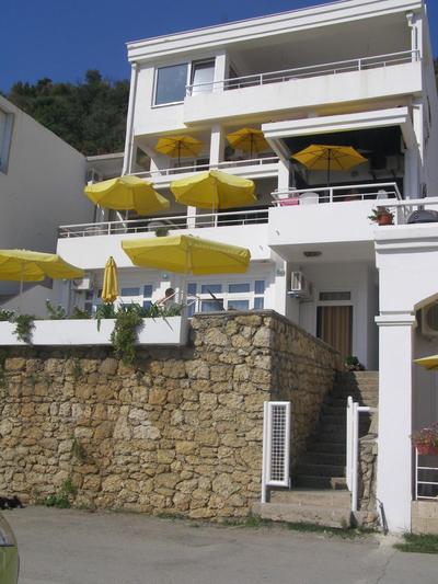 Palastura Apartments