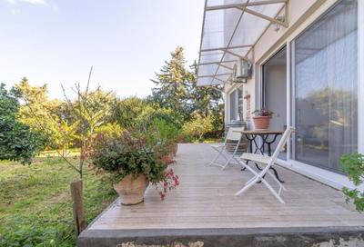 The Holiday House 2