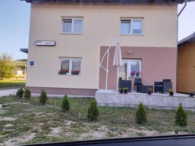 Studio Apartments Adian