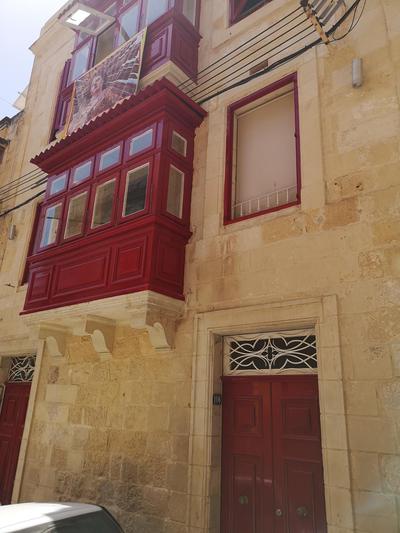 Two gate town house