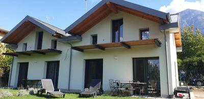 I LAGHEE casette BREVA e TIVANO Stylish Winter Cottage Cozy Home with Private Garden