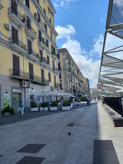 Ale Naples Holiday