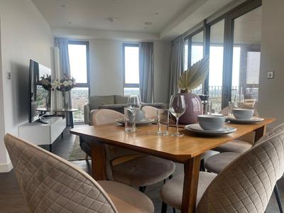 Luxury Three bed Apartment by London ExCeL