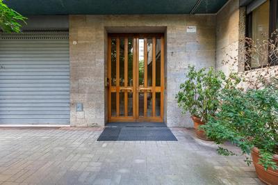 GuestHost - Apt with Terrace 10 min walk from Piazza Santo Stefano