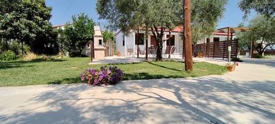 Chrisella Villa