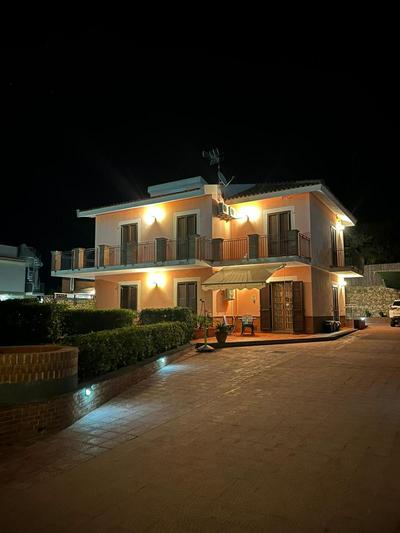 DonnaPeppina Siracusa