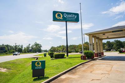 Quality Inn & Suites