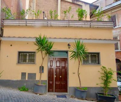 Terrace in Monti44a