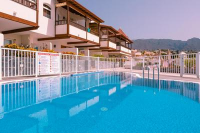 HomeForGuest Apartamento con piscina a 50M del mar en La Caleta