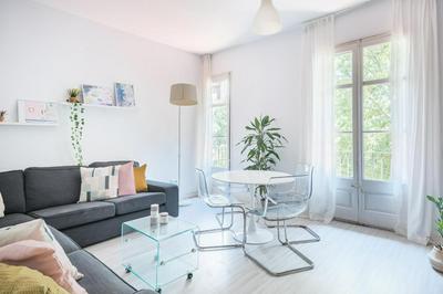 Spacious 3 bed Apt in the heart of Sant Antoni, Barcelona