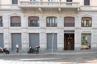GuestHost - Top Accommodations in the Heart of Milano!