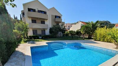 Palm Apartments with Swimming pool