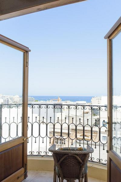 Stunning 4 Bedroom Apartment Near Balluta Bay