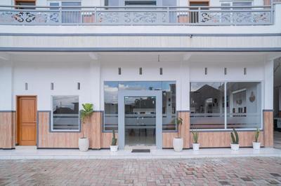 Urbanview Hotel Sky Batu Malang by RedDoorz