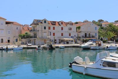 Apartments by the sea Trogir - 18953