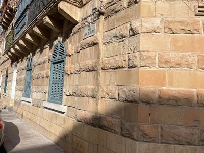 Parisio One Bedroom Maisonette in Sliema