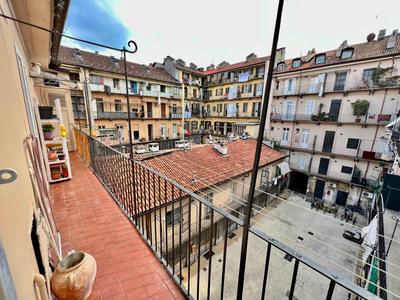 [Abstract house] Design home in center of Turin