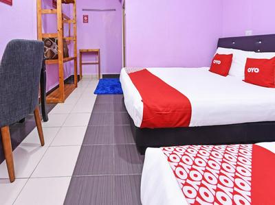 Hotel O Awan Biru Motel