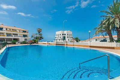 BuenaVista Sunflower Apartment in Playa La Arena
