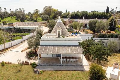 Villa Borgo Mediterraneo by Villa Plus
