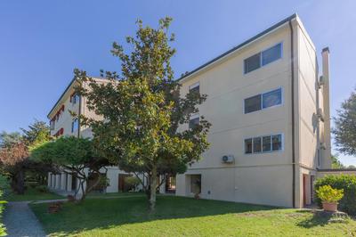 GuestHost - Pontelagoscuro Huge & Residential Apartment
