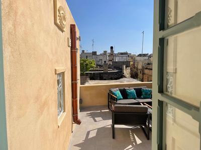 60 Indri Borg Townhouse
