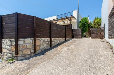 Villa Henry Darmarohori