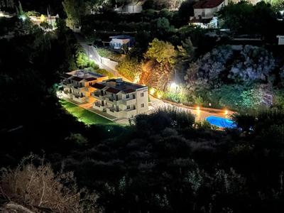 Lygaria Beach Apts