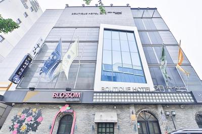 Daegu February Hotel Hwanggeum