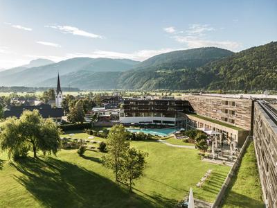 Falkensteiner Hotel & Spa Carinzia l 4 Star Superior
