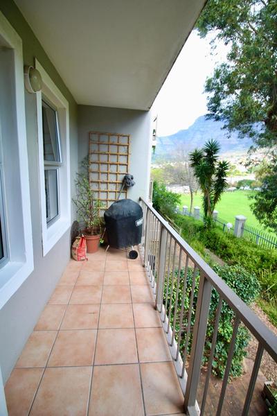 Tamboerskloof 2 bed apartment