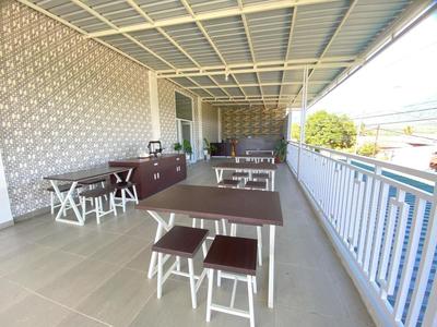 MJ Guest House Pusat Kota Malili Mitra RedDoorz