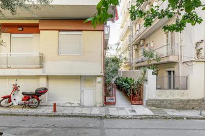 Lovely small (parterre) apartment in Thessaloniki