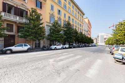 Lovely and modern flat near the Colosseum
