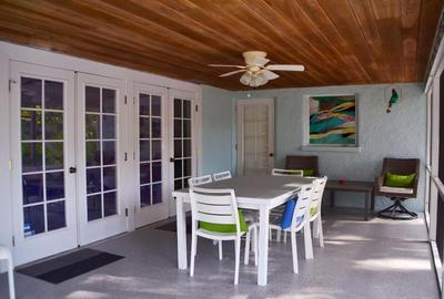 Clematis House near Arlington Park with Heated Pool
