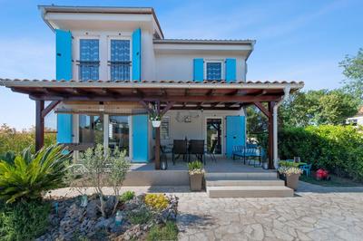 Charming Villa Dory with heated Pool&Whirlpool