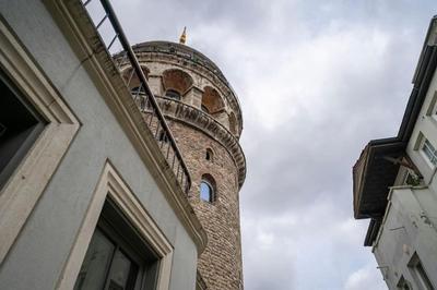 Historic 1 Bedroom Galata Apt-Heart of Istanbul ( Kuledibi 4 )
