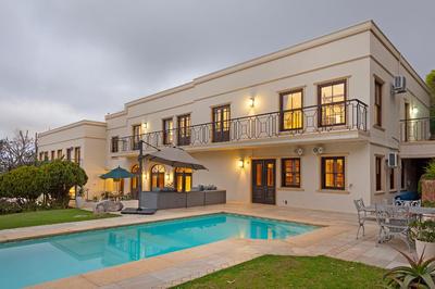 Luxury Serviced Villa in Constantia