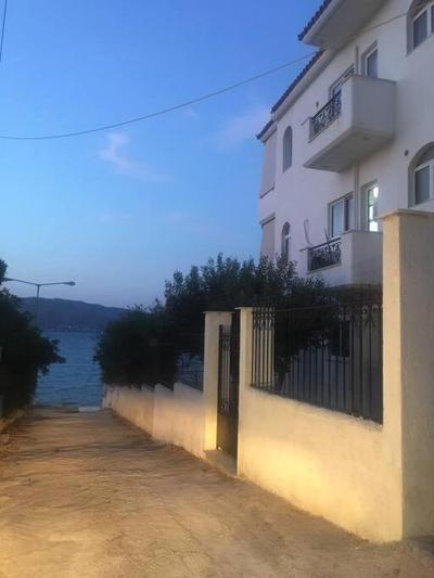 Sea view luxury apartment