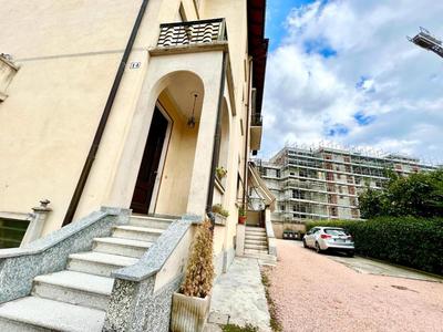Kibilù - Via Colonna con parcheggio vicinanze Ospedale di Circolo