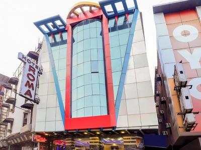 Hotel Roma Deluxe - 5 Mints walk From New Delhi Railways Station