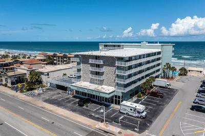 3rd Floor Balcony Beach View Studio Condo in the Beach Club