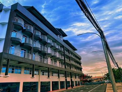 Wing Tat Grand Hotel