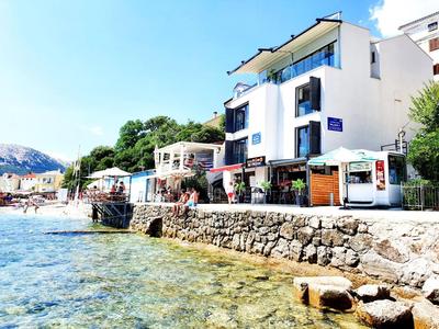 Apartments Palada 1